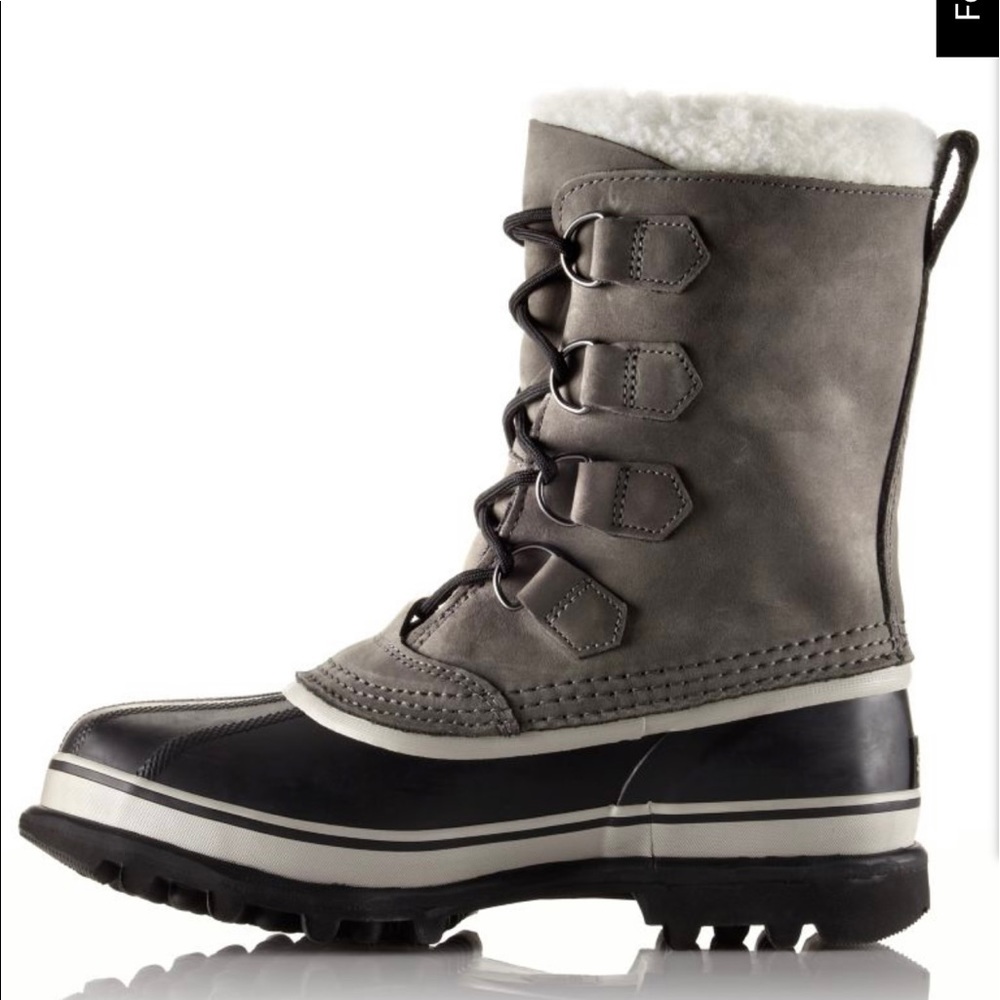 BOXED Sorel Caribou Shale, Stone W Size 5